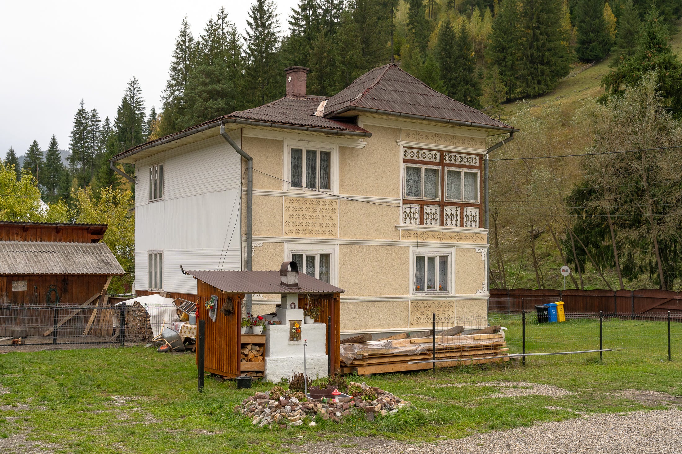Mâncare la bunica acasă — PGL Talger din Pojorâta, Suceava (imaginea 3)
